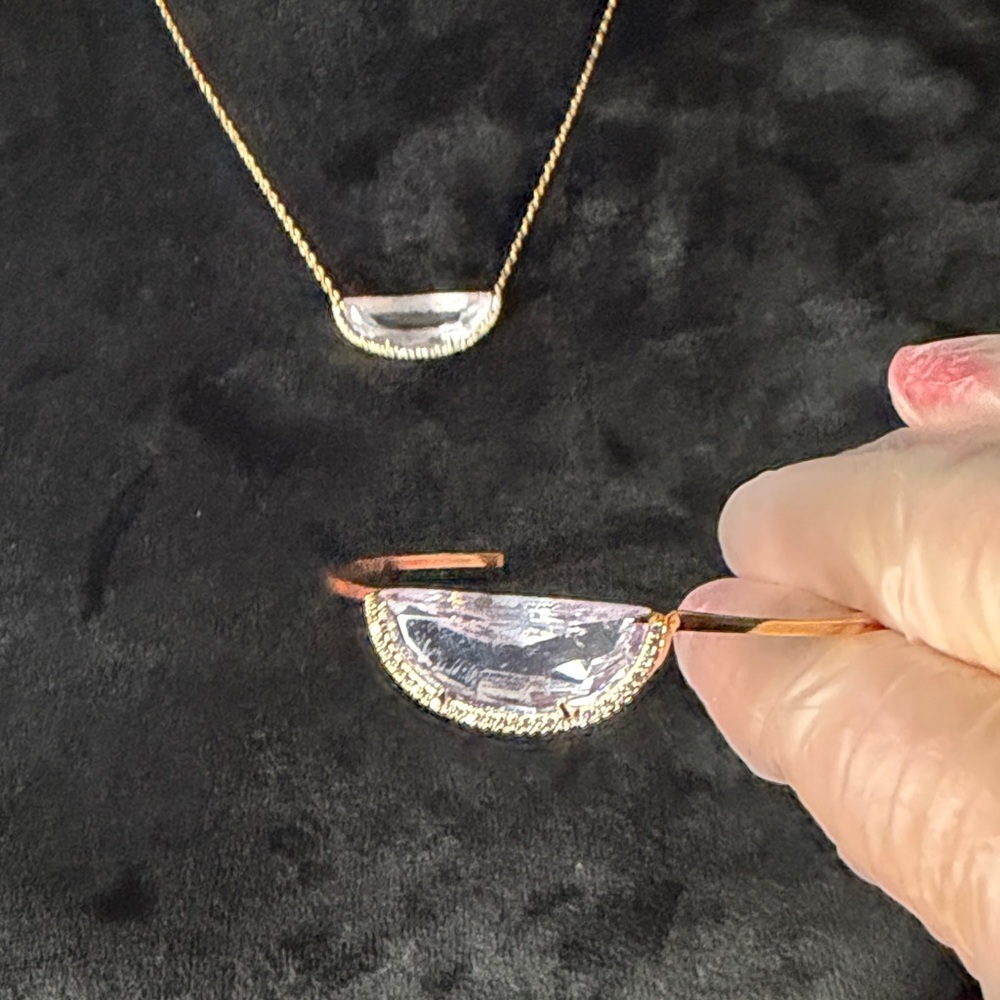 Henri Bendel Crystal  pendant 9” necklace &matching half round pendant bracelet